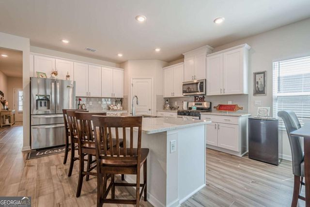 422 Murphy Avenue, Canton, GA 30114
