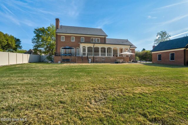 3001 Greystone Drive, Rocky Mount, NC 27804