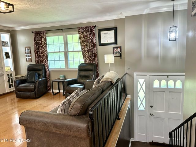 1717 Huntwood Lane, Knoxville, TN 37923