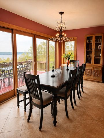 6095 Lake Road, Newport Town, VT 05855
