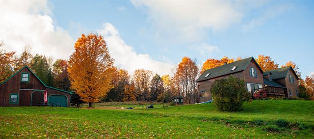 6095 Lake Road, Newport Town, VT 05855