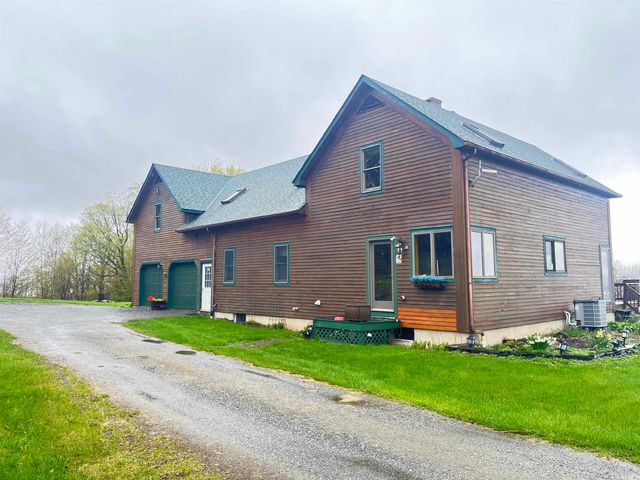 6095 Lake Road, Newport Town, VT 05855