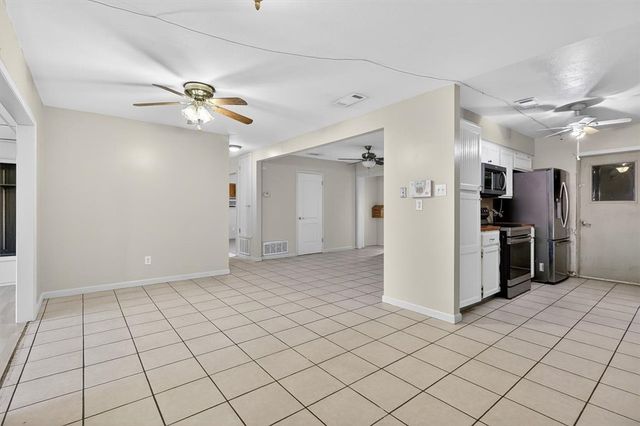 2114 Colorado St, Kingsville, TX 78363