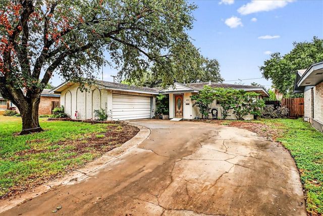 2114 Colorado St, Kingsville, TX 78363