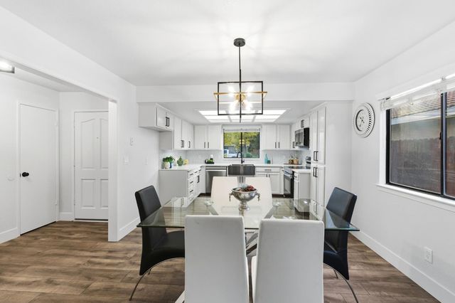 2094 E El Paso Avenue, Fresno, CA 93720