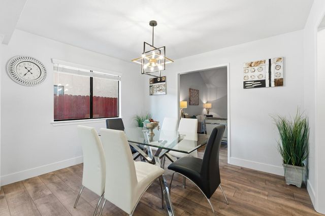 2094 E El Paso Avenue, Fresno, CA 93720