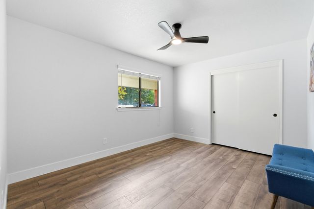 2094 E El Paso Avenue, Fresno, CA 93720