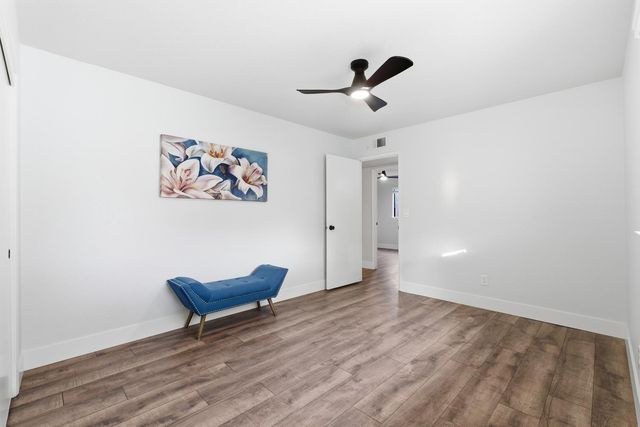 2094 E El Paso Avenue, Fresno, CA 93720