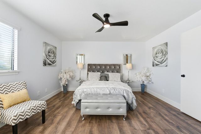 2094 E El Paso Avenue, Fresno, CA 93720