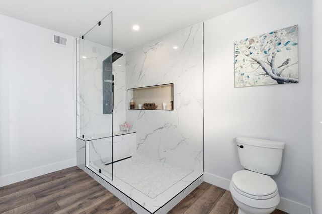 2094 E El Paso Avenue, Fresno, CA 93720