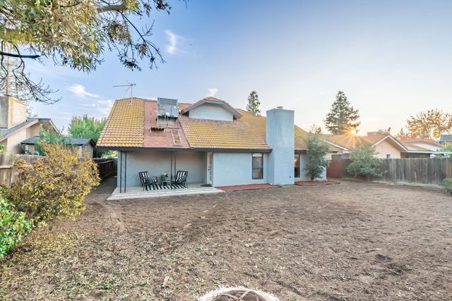 2094 E El Paso Avenue, Fresno, CA 93720