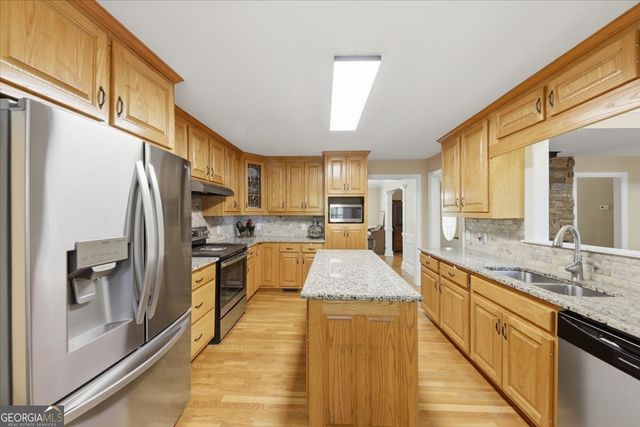 5567 Fisherman Court, Villa Rica, GA 30180