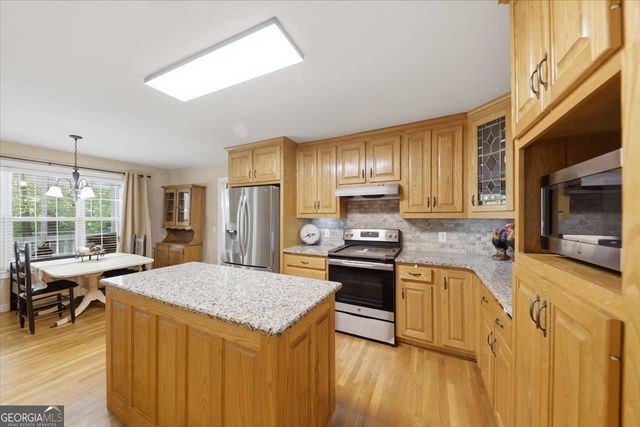 5567 Fisherman Court, Villa Rica, GA 30180