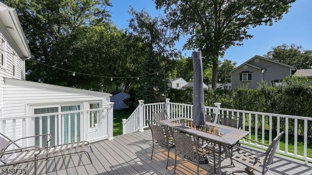 34 Moss Avenue, Westfield Town, NJ 07090