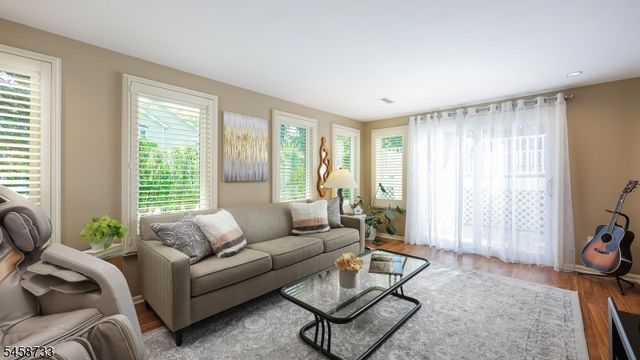 34 Moss Avenue, Westfield Town, NJ 07090