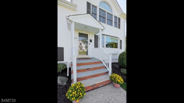 34 Moss Avenue, Westfield Town, NJ 07090