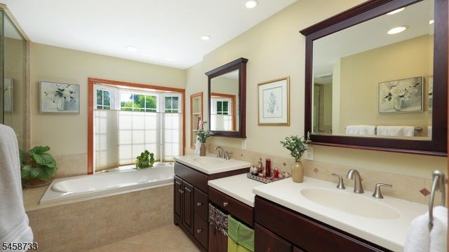 34 Moss Avenue, Westfield Town, NJ 07090