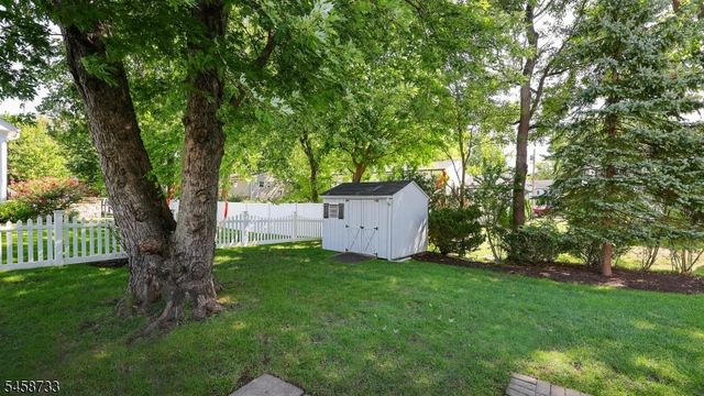 34 Moss Avenue, Westfield Town, NJ 07090