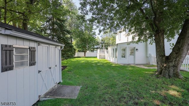 34 Moss Avenue, Westfield Town, NJ 07090