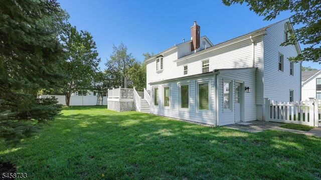 34 Moss Avenue, Westfield Town, NJ 07090