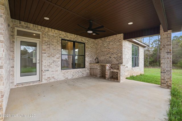 11973 Live Oak Cove, Gulfport, MS 39503