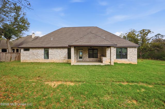 11973 Live Oak Cove, Gulfport, MS 39503
