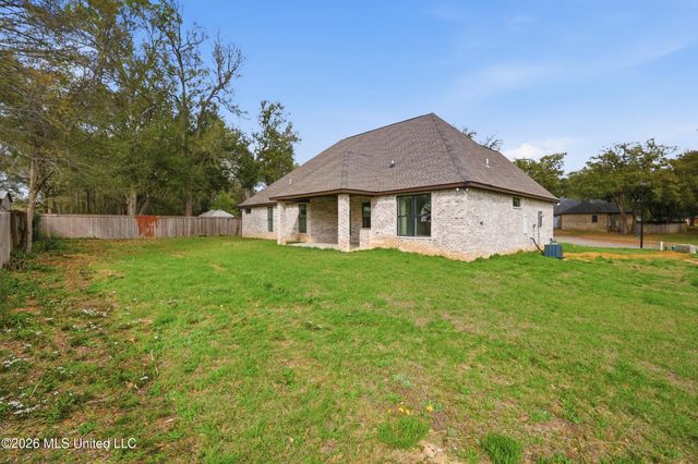 11973 Live Oak Cove, Gulfport, MS 39503