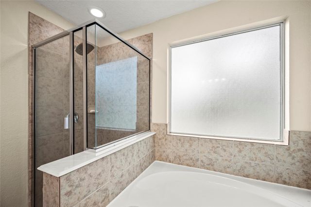 16131 Sweetwater Fields Lane, Tomball, TX 77377