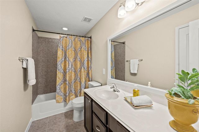 16131 Sweetwater Fields Lane, Tomball, TX 77377