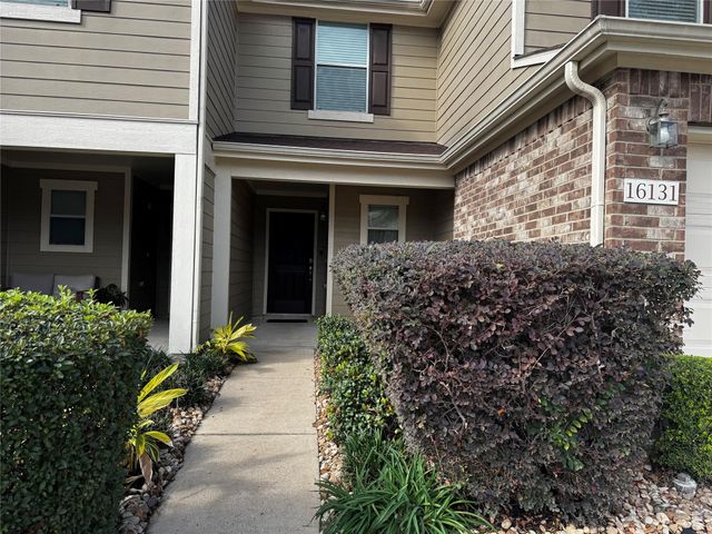 16131 Sweetwater Fields Lane, Tomball, TX 77377