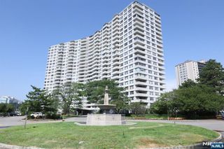 2100 Linwood Avenue 21T, Fort Lee, NJ 07024