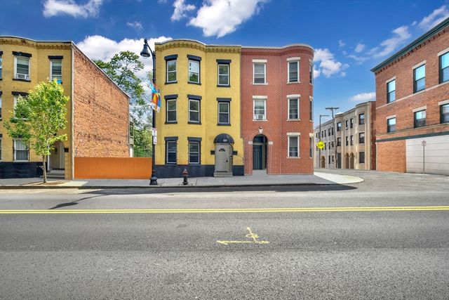 223 Washington, Boston, MA 02121