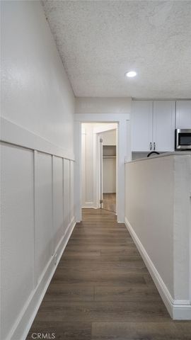 911 W 40th, Los Angeles, CA 90037