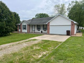 156 Southern Cross Drive, Clever, MO 65631