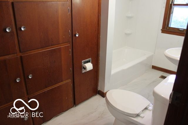 5043 W 144, Bargersville, IN 46106