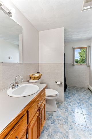 60 Bryan Drive, Taunton, MA 02780