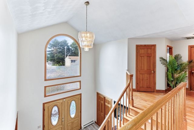 60 Bryan Drive, Taunton, MA 02780
