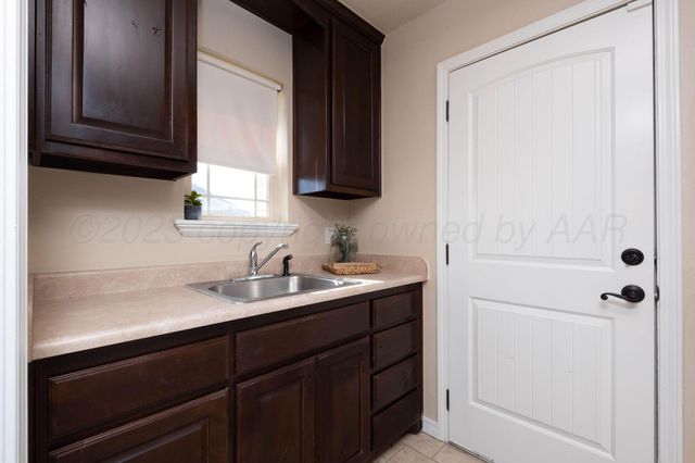 6827 MARIKA Circle, Amarillo, TX 79124