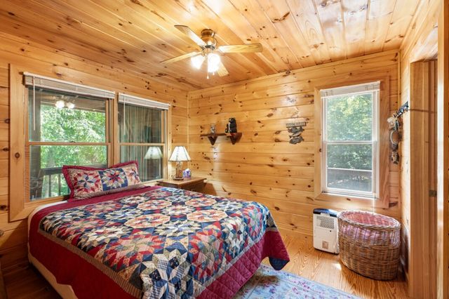166 Lake Ridge Drive, Blue Ridge, GA 30513