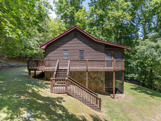 166 Lake Ridge Drive, Blue Ridge, GA 30513