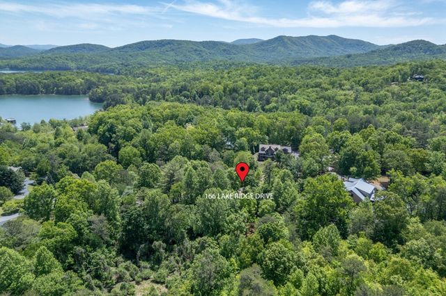 166 Lake Ridge Drive, Blue Ridge, GA 30513