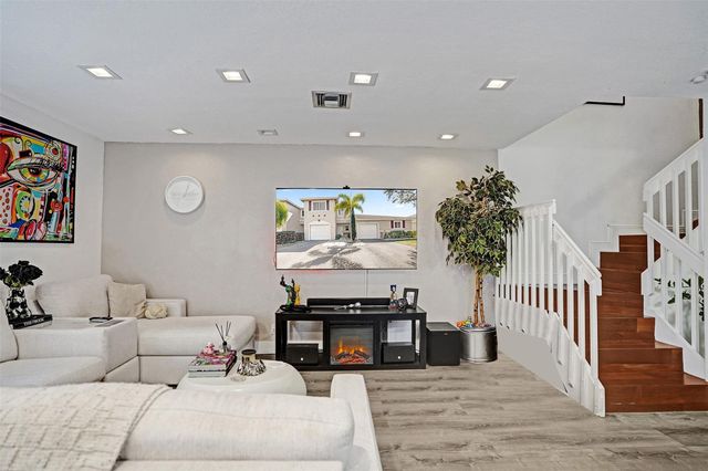 786 NW 42nd Place, Deerfield Beach, FL 33064