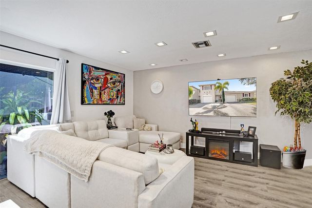 786 NW 42nd Place, Deerfield Beach, FL 33064