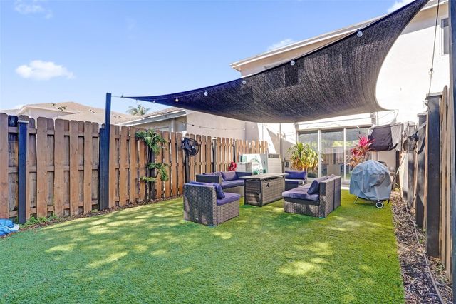 786 NW 42nd Place, Deerfield Beach, FL 33064