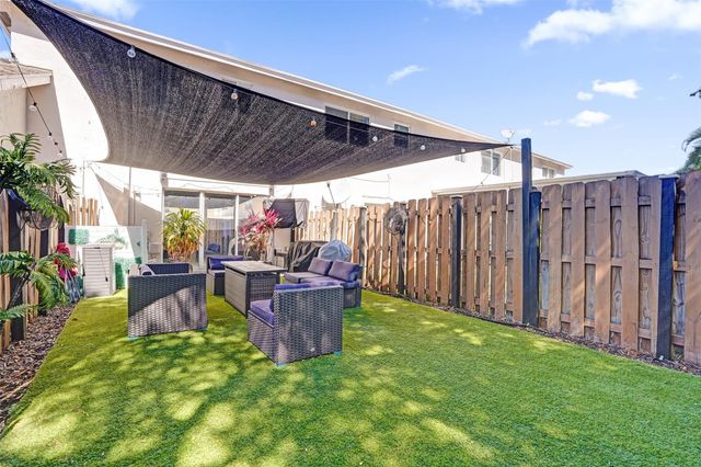 786 NW 42nd Place, Deerfield Beach, FL 33064