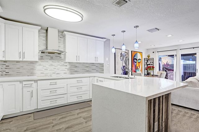 786 NW 42nd Place, Deerfield Beach, FL 33064