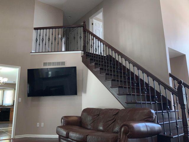 43279 Gina Drive, Sterling Heights, MI 48314