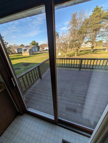 4025 Oakley Road, Stockbridge, MI 49285