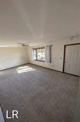 4025 Oakley Road, Stockbridge, MI 49285