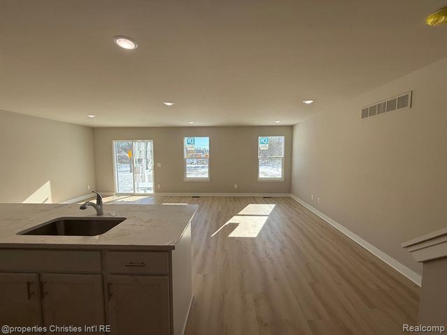 106 Parsons Lane, Saline, MI 48176